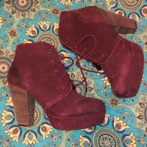 Steve Madden Burgundy Booties